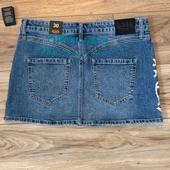 Von Dutch Y2K Low Rise Denim Micro Mini Skirt Eyeball Patch Size 30 NWT - Picture 11 of 16